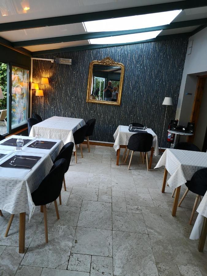 Domaine De La Borde Bed & Breakfast Damparis Екстериор снимка