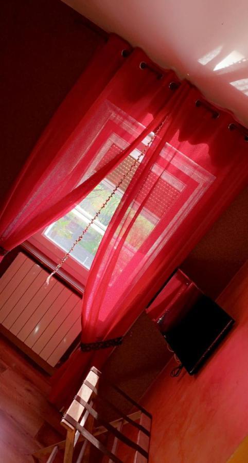 Domaine De La Borde Bed & Breakfast Damparis Екстериор снимка