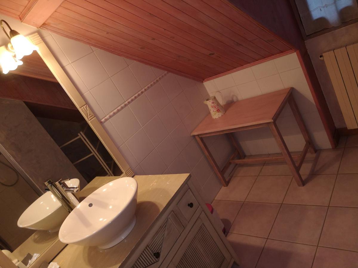 Domaine De La Borde Bed & Breakfast Damparis Екстериор снимка