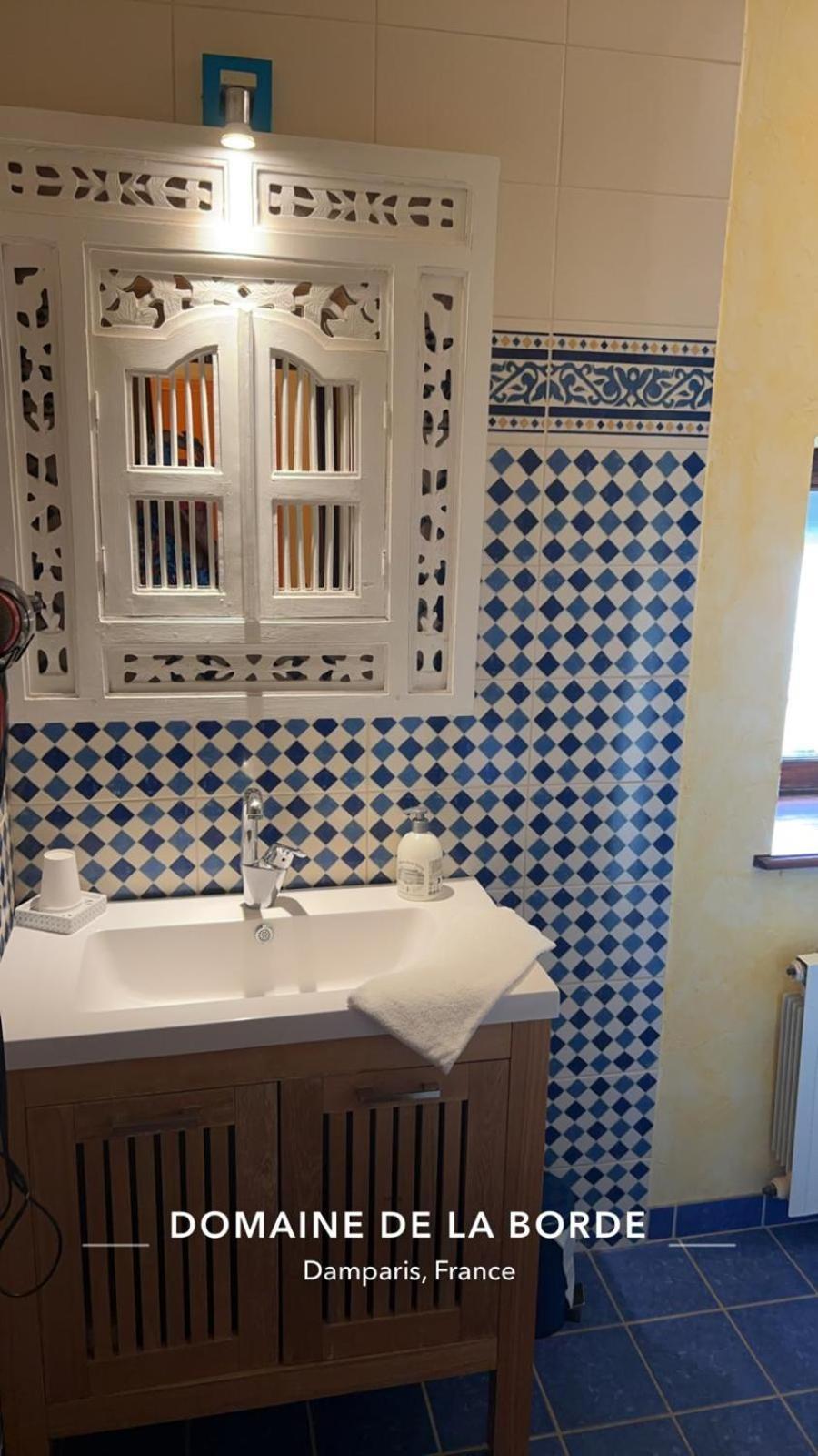 Domaine De La Borde Bed & Breakfast Damparis Екстериор снимка